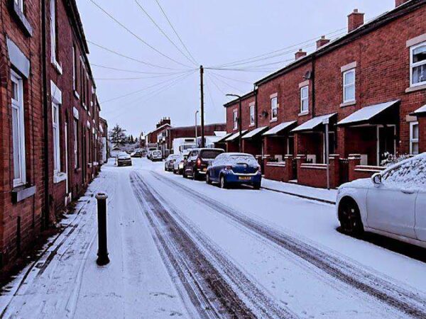 Dave Wood Window and Gutter Cleaning in Hazel Grove, South Manchester