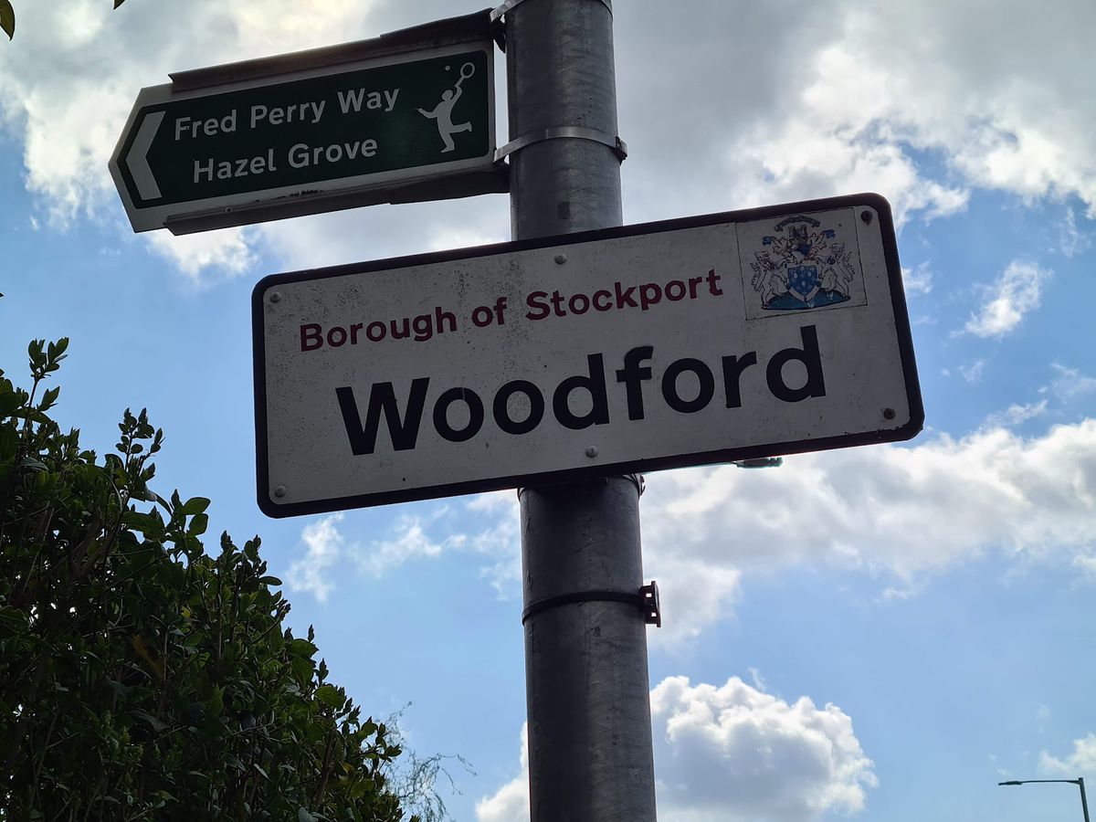 Dave Wood Window and Gutter Cleaning in Woodford, South Manchester